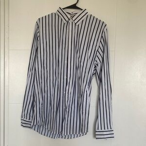 Zara Black and White Dress Shirt Timeless Elegance